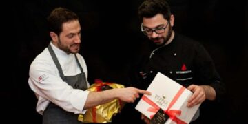 Pepper ONE n.1: L’Origine Leggendaria della Prima Colomba al Peperoncino nata dall’Amicizia