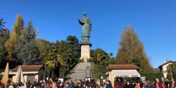 Arona: dal primo maggio quattro appuntamenti guidati per conoscere la storia del Colosso di San Carlo Borromeo sul Lago Maggiore