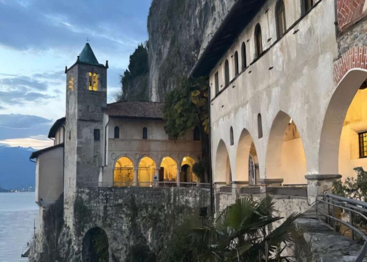 Dal Lago Maggiore alla Valle Olona primo Maggio in due gioielli architettonici in provincia di Varese
