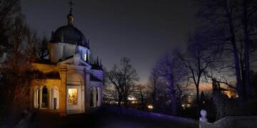Le cappelle del Sacro Monte in pittografie su metallo e oro contorto in mostra a Buguggiate dal 4 all’8 maggio