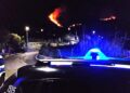 ISCHIA, VASTO INCENDIO SUL MONTE EPOMEO: LE FIAMME LAMBISCONO ALCUNE ABITAZIONI
