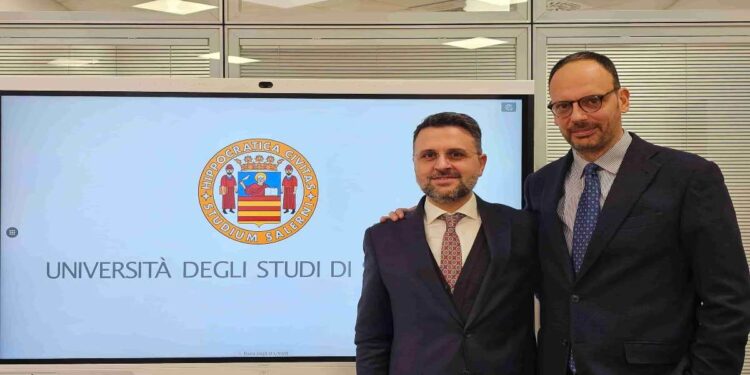 Università, neurochirurgia d’avanguardia e non invasiva per tumori cerebrali. A Salerno si opera dalla palpebra per raggiungere il cervello