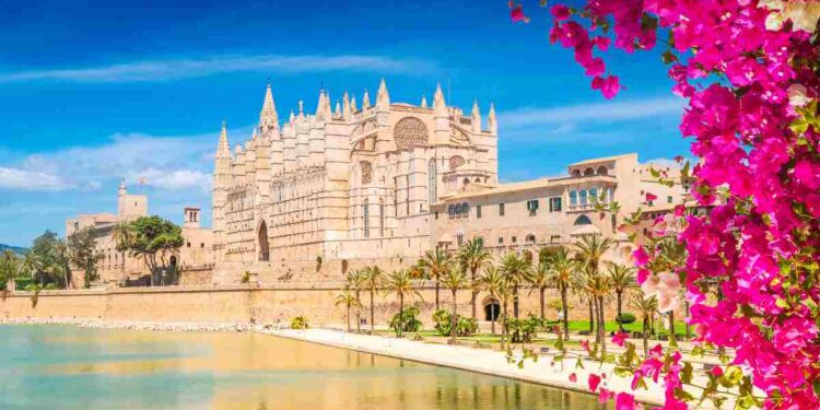 Destinazione Spagna: Guida alle mete imperdibili per la tua prossima vacanza