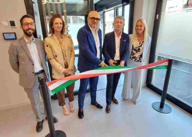 Inaugurata la nuova filiale di Parabiago della Bcc di Busto Garolfo e Buguggiate
