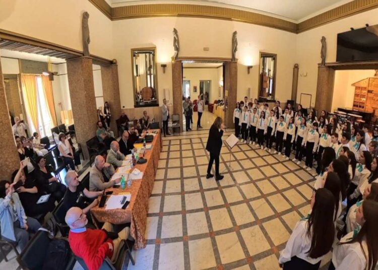 NOTE DI CLASSE A LANCIANO: DOPPIO PRIMO PREMIO PER IL CORO DELL’ISTITUTO COMPRENSIVO BARANO-SERRARA