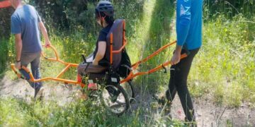 DIVERTIMENTO E SOCIALIZZAZIONE NELLA PINETA DI FIAIANO ALLA PRIMA PASSEGGIATA INCLUSIVA MUSICALE
