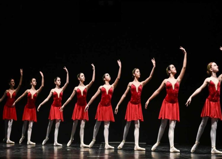A Campi Bisenzio nel weekend 225 coreografie tra accademiche e urbane