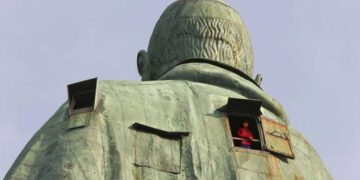 Arona, il San Carlone apre le sue porte per la Festa della Repubblica