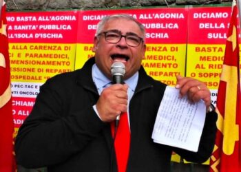 MENTRE A MILANO SI TENTA DI SALVARE I GRATTACIELI DELLA SPECULAZIONE, A NAPOLI SI FIRMANO PROTOCOLLI PER ABBATTERE LE CASE DELLA POVERA GENTE