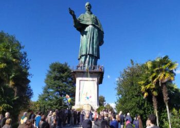 Statua San Carlone ad Arona: incontro tra patrimonio storico e musica giovedì 9 luglio con visita al tramonto e concerto