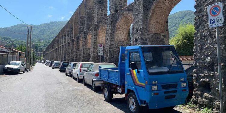 DEGRADO E PERICOLI ALL’ACQUEDOTTO DEI PILASTRI: DA DUE ANNI GOVERNO E COMUNE DI ISCHIA IGNORANO LA DENUNCIA DI LIVIO D’AMBRA