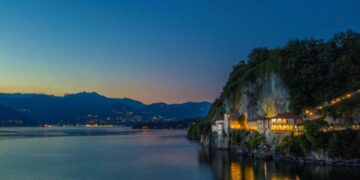 Visita guidata e concerto all’Eremo di Santa Caterina del Sasso con il Doré Quartet in viaggio tra Vienna e America il 6 agosto