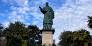 San Carlone ad Arona: visita guidata con cocktail il 13 agosto