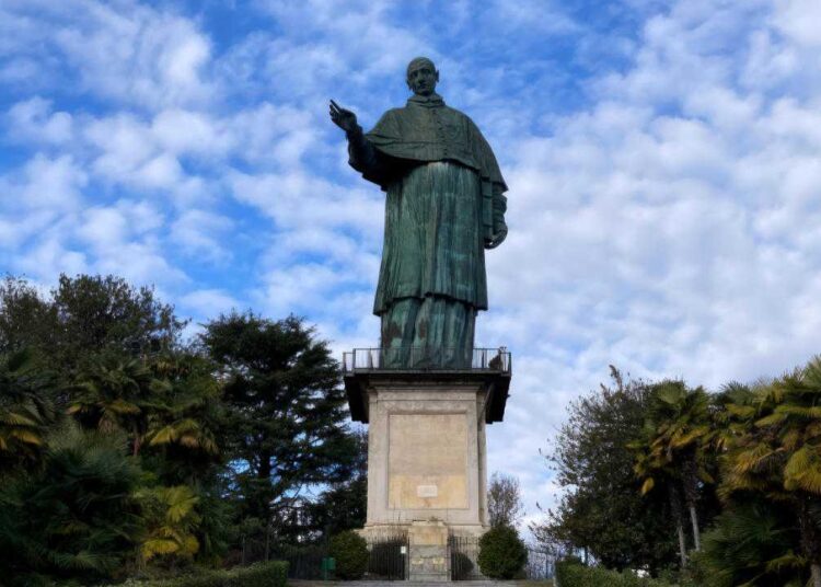 San Carlone ad Arona: visita guidata con cocktail il 13 agosto