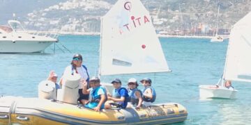 DAL SUMMER CAMP ALLA NUOVA STAGIONE: IL CLUB VELICO SALERNITANO AMPLIA L’OFFERTA FORMATIVA CON IL SUMMER CAMP PLUS E IL RITORNO DELLA CLASSE 420