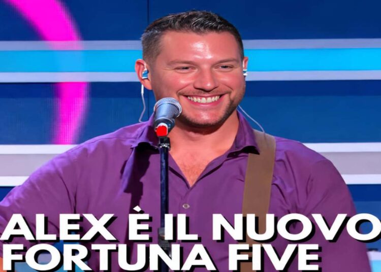 Dalle Scuole di Musica Paganini a La Ruota della Fortuna: Alex Mandelli è la nuova voce e chitarra dei Fortuna Five