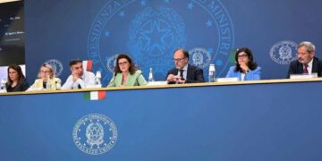 NON AUTOSUFFICIENZA, AISLA: «PIANO ANZIANI, UN PASSAGGIO ATTESO. ORA L’APPROPRIATEZZA DEVE DIVENTARE CONCRETA»