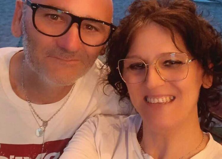 Doppio lutto nell’Agro Caleno: addio a Nada Costanzo, scomparsa a 53 anni un mese dopo il fratello