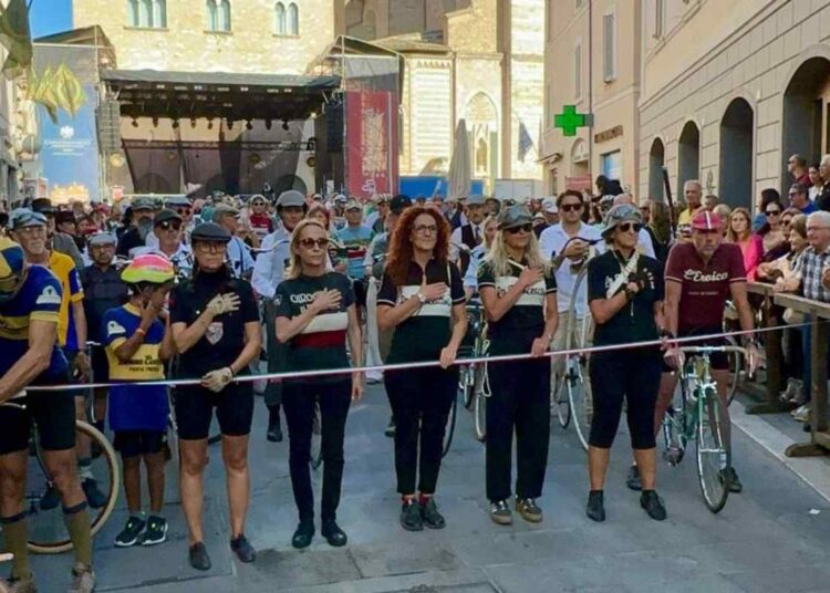 Raggi e maglie tricolori brillano nel ricco weekend del ciclismo CSI