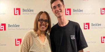 Un altro risultato storico, un nuovo riconoscimento internazionale per un allievo delle Scuole di Musica Niccolò Paganini: Gabriele Turrisi conquista una borsa di studio integrale alla Berklee di Boston!