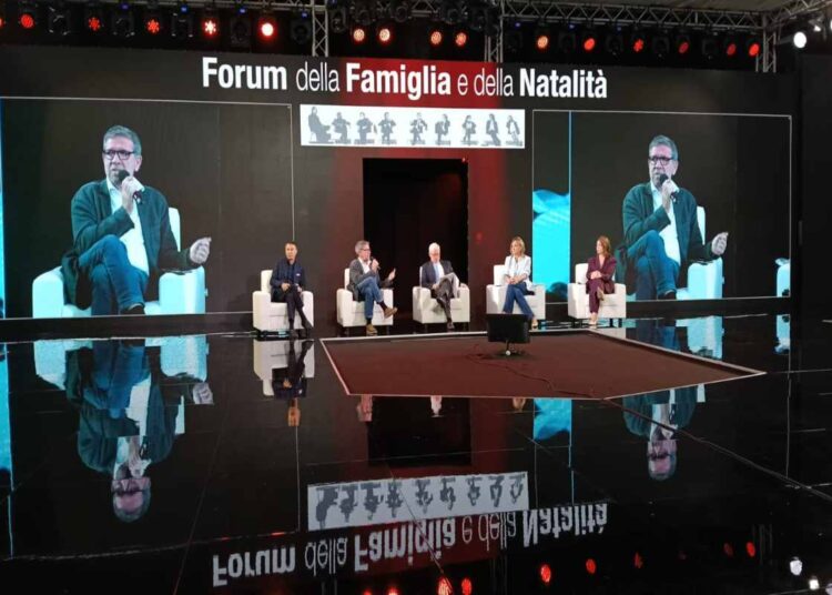 Napoli, Forum della Famiglia chiusa la 4 giorni sulla denatalità