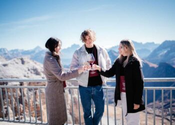 Top Wine 2950: brindisi d’eccellenza sulla Terrazza delle Dolomiti